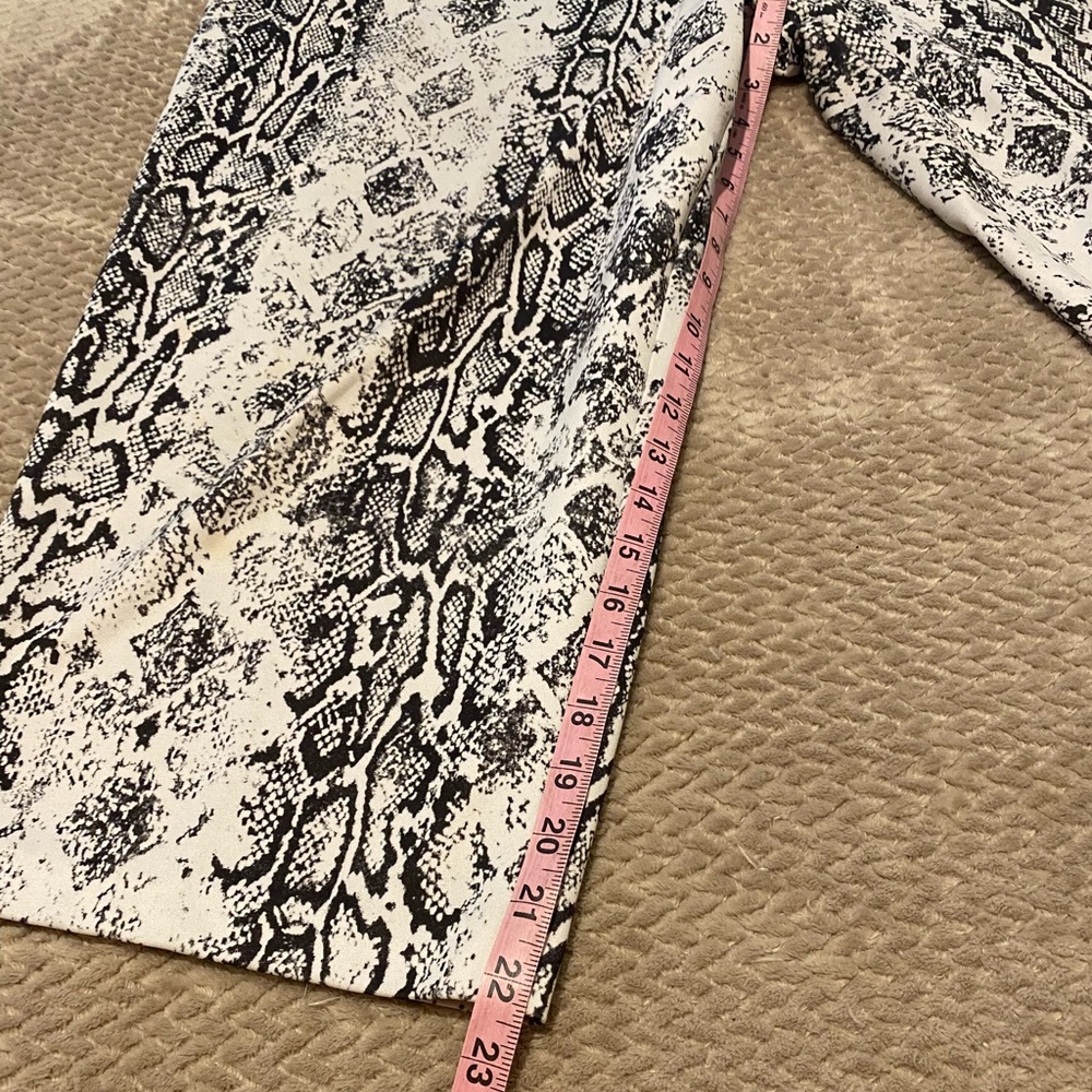 Ashley Stewart Capri Pants - Picture 6 of 6